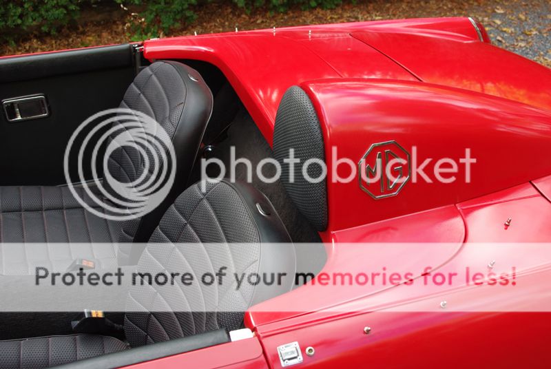 Padded headrest for fairing MGB & GT Forum MG Experience Forums