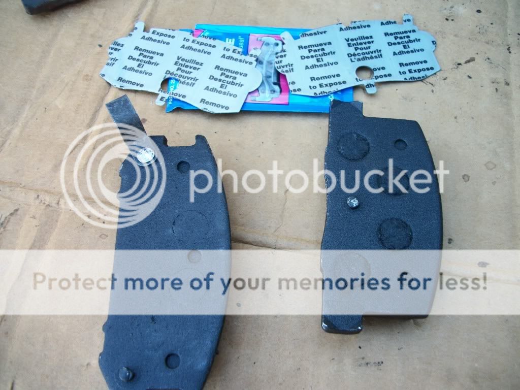 How to change brake pads on a 1993 mr2 non turbo***PICTURES*** MR2